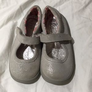 Tucker & tate 8.5 leather cream shimmer shoe euc